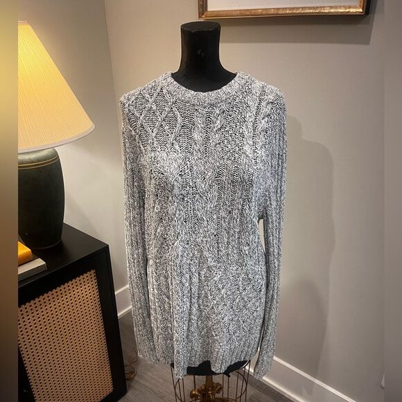 Express Gray Cable Knit Holiday Party Festive Mini Sweater Dress Size Medium - Picture 1 of 16